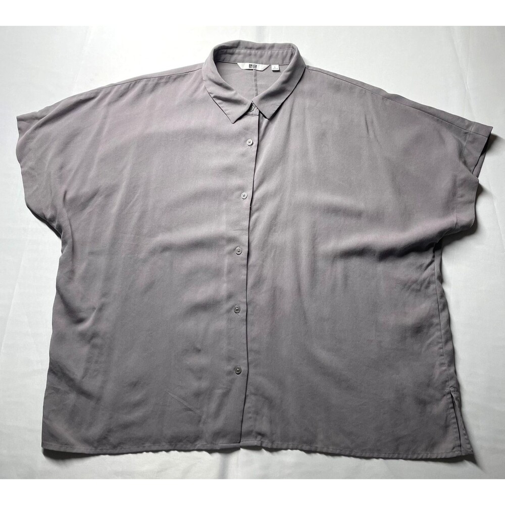 UNIQLO Blouse Womens L Taupe Gray Rayon Blend Short Sleeve Button Front Relaxed